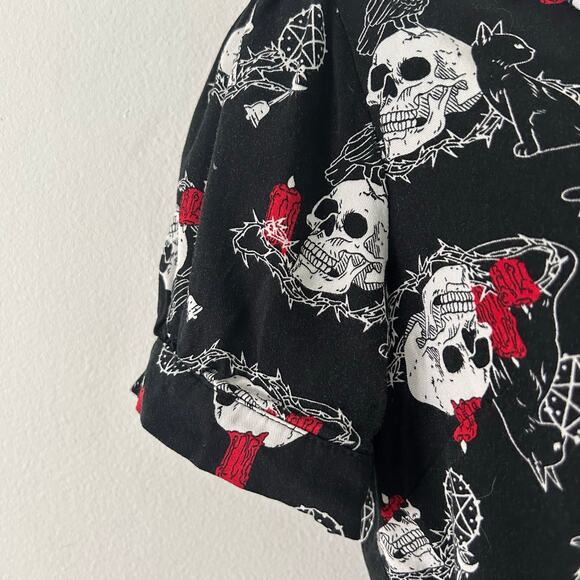 Chilling Adventures Sabrina Skull Cat Button Front Tie Black Crop Top XS - Picture 3 of 9